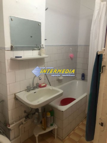 vanzare-apartament-2-camere-etaj-intermediar-decomandat-52-mp-mobilat-16